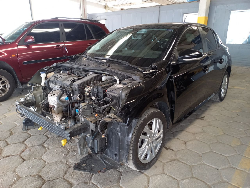 Peugeot 208 2021 em leilão