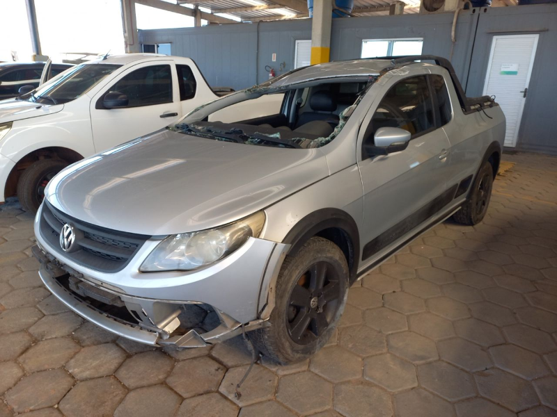 Volkswagen Saveiro 2012 em leilão