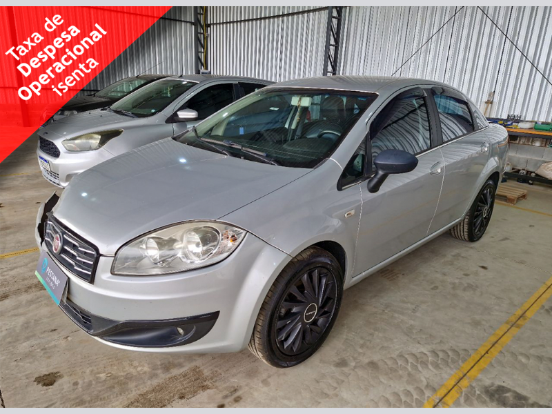Fiat Linea 2016 em leilão