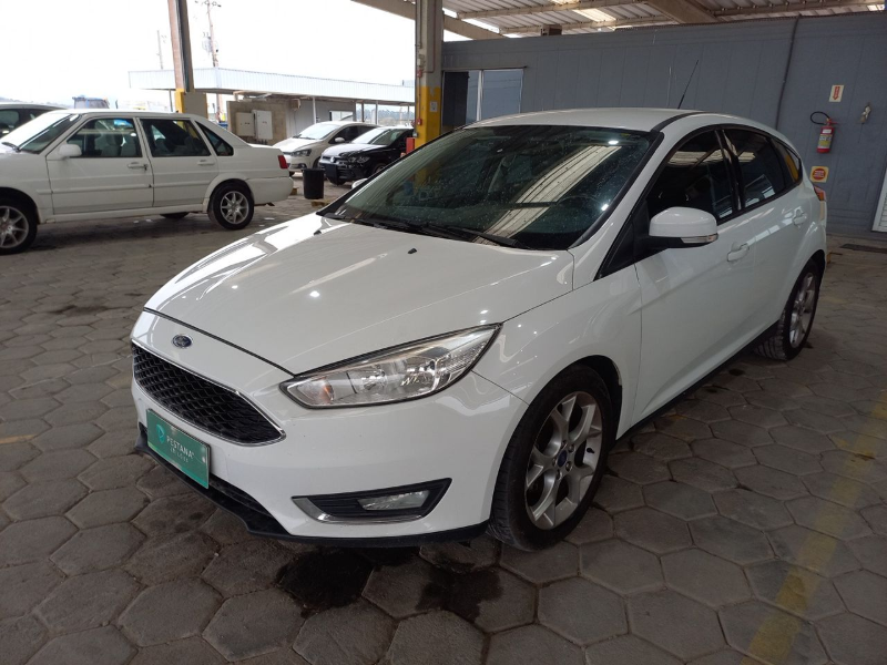 Ford Focus 2016 em leilão