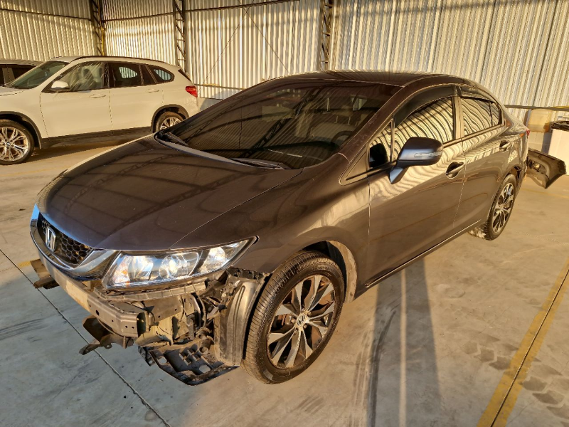 Honda Civic 2016 em leilão