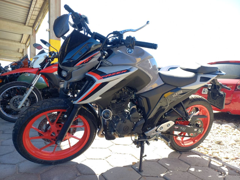 Yamaha Fz25 2026 em leilão