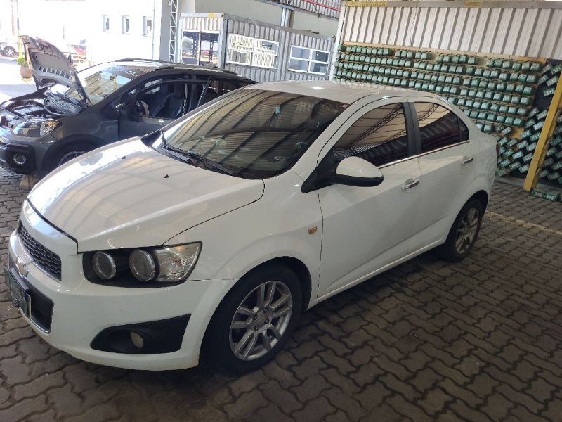 Chevrolet Sonic 2014 em leilão