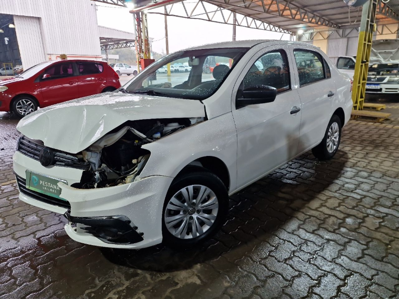 Volkswagen Voyage 2018 em leilão