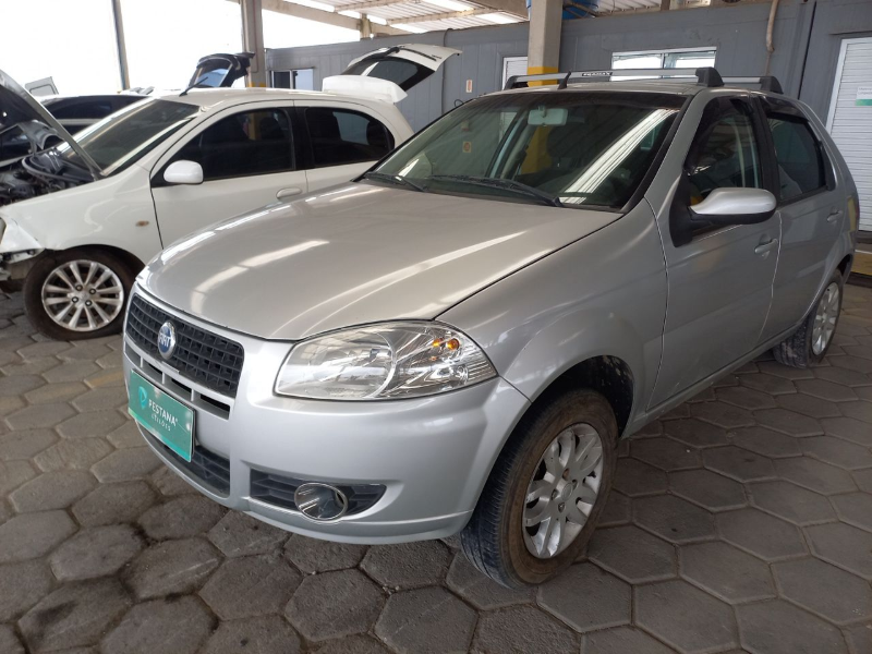 Fiat Palio 2008 em leilão