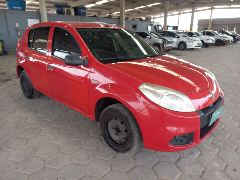 Renault Sandero 2013 em leilão