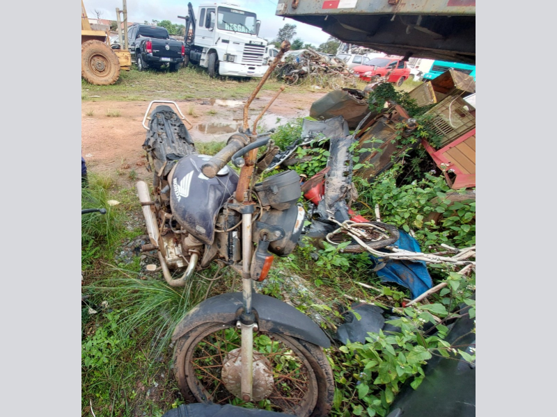 Honda CG 2011 em leilão