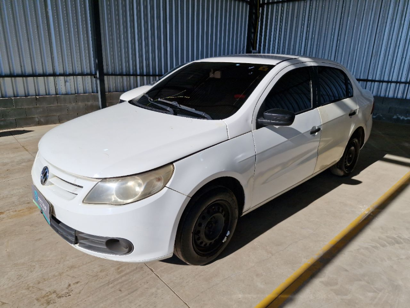 Volkswagen Voyage 2012 em leilão