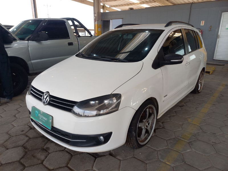 Volkswagen Spacefox 2012 em leilão