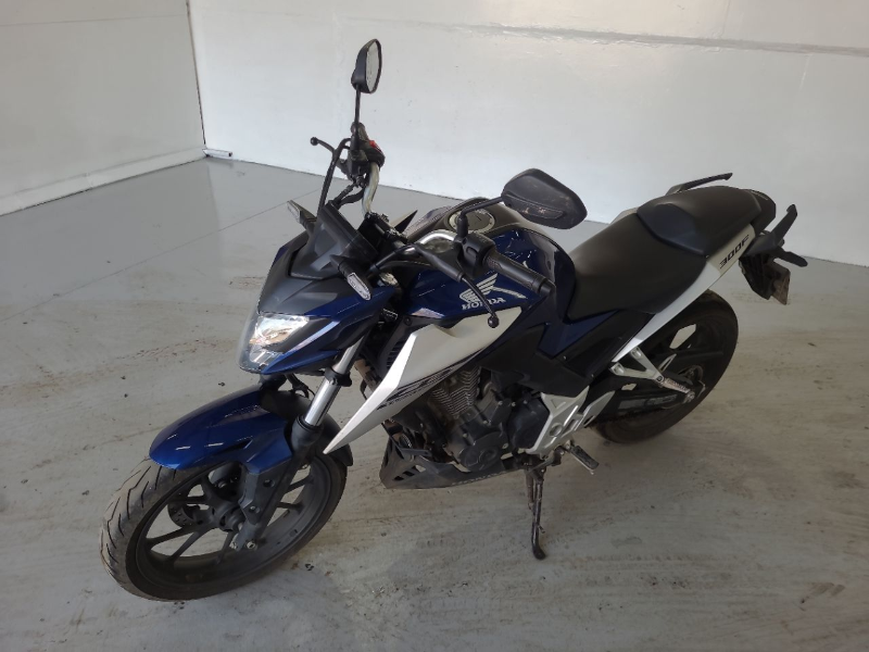 Honda CB 2026 em leilão