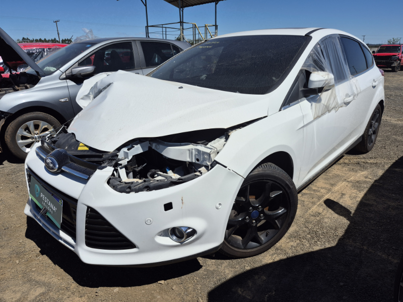 Ford Focus 2014 em leilão