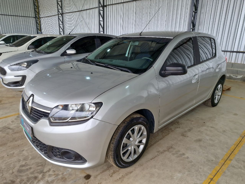 Renault Sandero 2016 em leilão