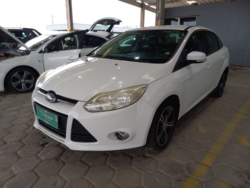 Ford Focus 2015 em leilão