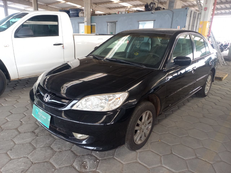 Honda Civic 2005 em leilão