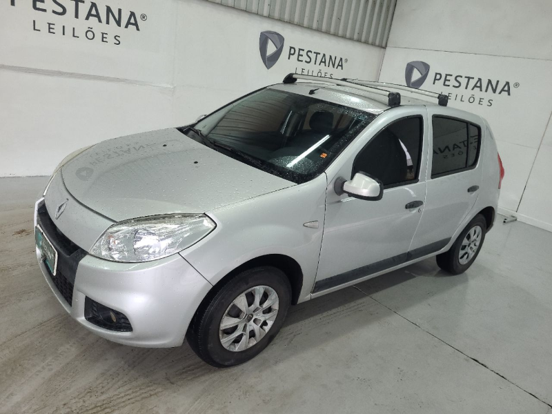 Renault Sandero 2013 em leilão