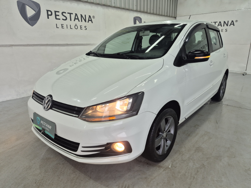 Volkswagen Fox 2021 em leilão