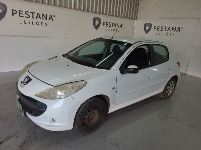 Peugeot 207 2010 em leilão