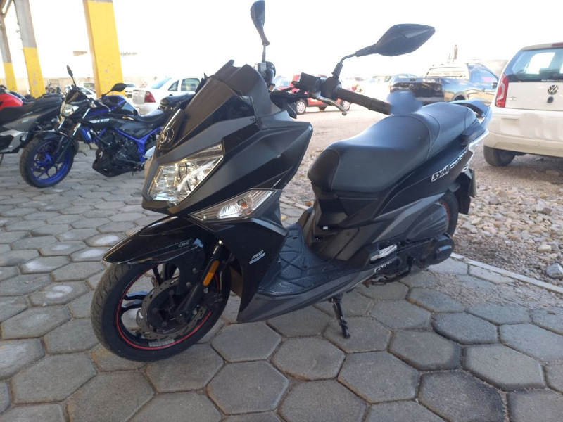 Dafra Cruisym 2022 em leilão — SC