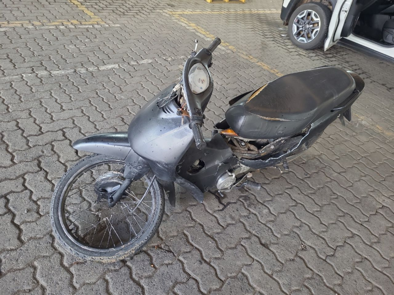 Honda C100 2004 em leilão — RS
