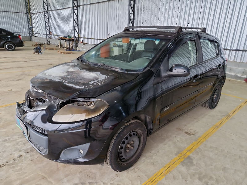 Fiat Palio 2016 em leilão