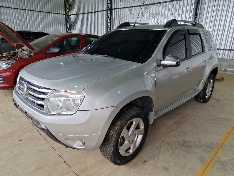 Renault Duster 2015 em leilão