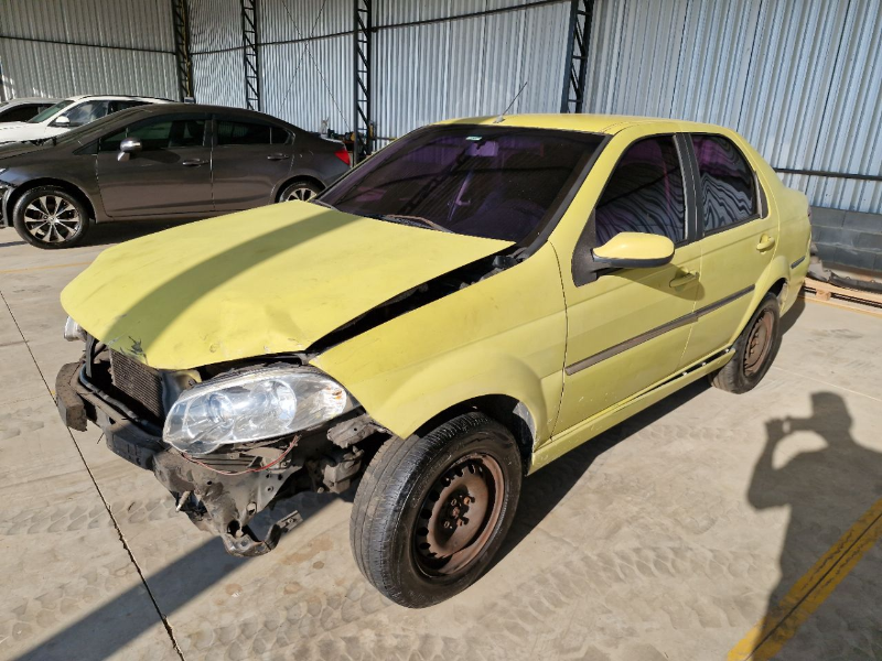 Fiat Siena 2010 em leilão