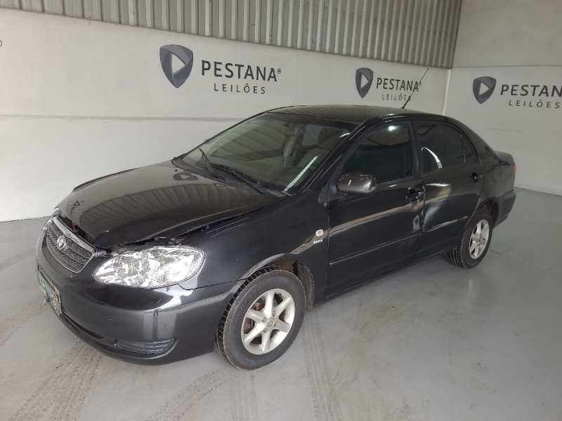 Toyota Corolla 2006 em leilão