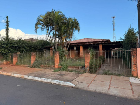 Casa em leilão em Faxinal