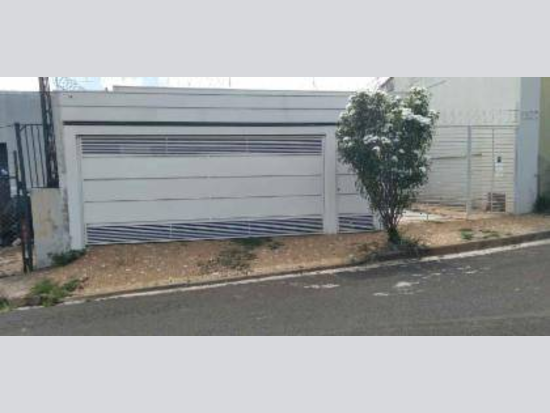 Casa em leilão em Marília