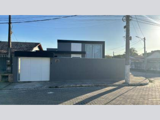 Casa em leilão em Iguaba Grande