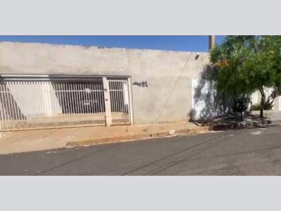 Casa em leilão em Birigui
