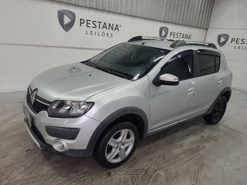 Renault Sandero 2019 em leilão
