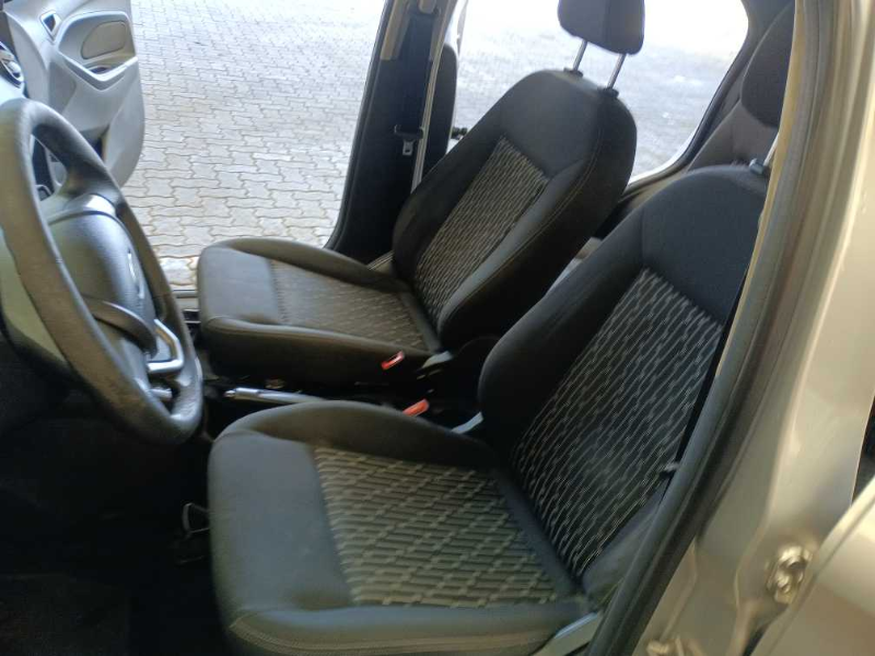 Ford Ka 2015 em leilão