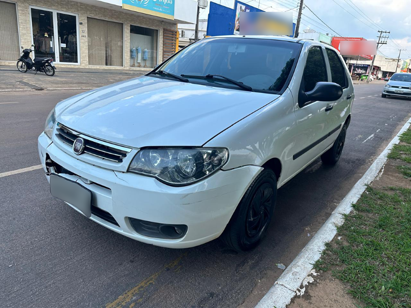 Fiat Palio 2016 em leilão