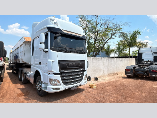 Lote contendo múltiplos bens