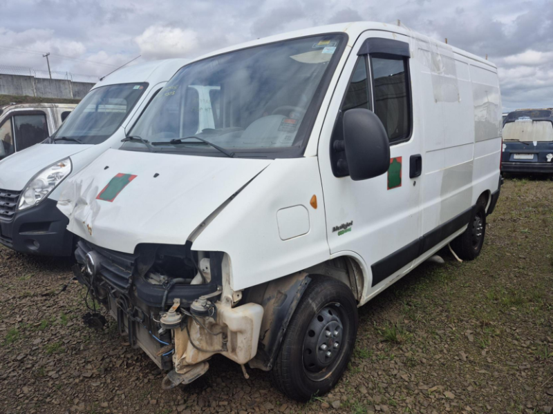 Fiat Ducato 2013 em leilão