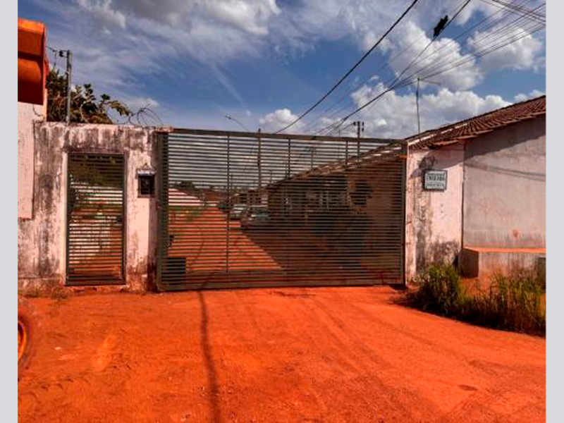 Casa no Lot. Pacaembú (foto 2 de 6)