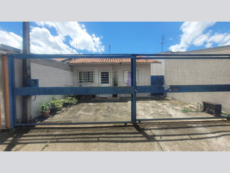 Casa no Piracangaguá (foto 2 de 3)