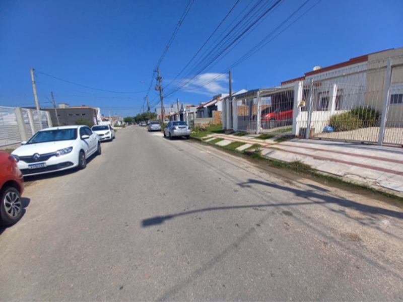 Casa no Três Vendas (foto 2 de 6)