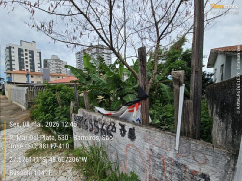 Terreno no Barreiros (foto 2 de 5)